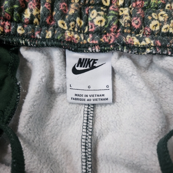 Nike Green Floral Sweatsuit Size Large Hoodie Streetwear Sweatpants Loungewear - Picture 6 of 8